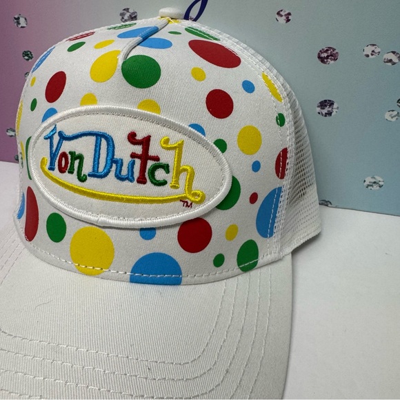?LIM ED VON DUTCH TWISTER HAT